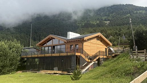 Внешняя отделка ресторана в Осетии
